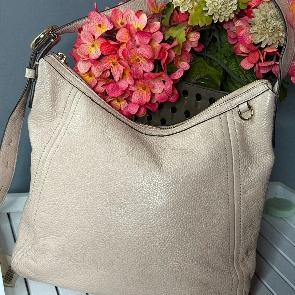 Michael Kors Fulton Crossbody bag in excellent condition